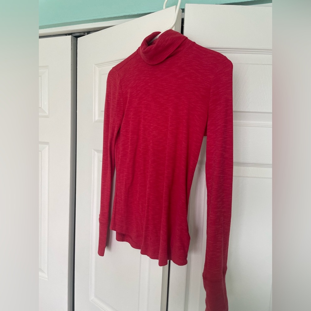 GAP Red Thermal Turtleneck